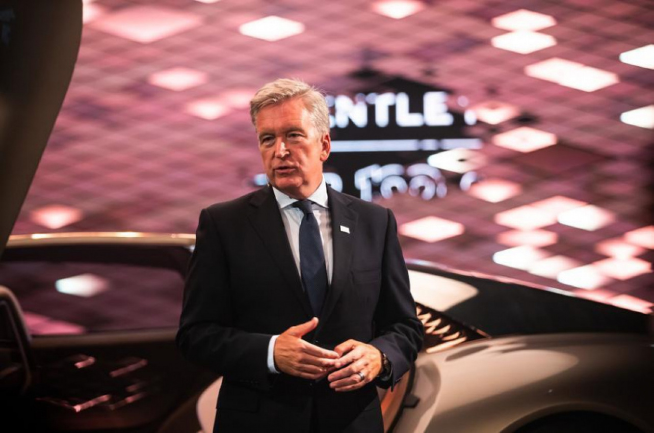 autos, bentley, cars, electric vehicle, bentley bentayga hybrid, business, car news, tech, development and manufacturing, autocar business podcast: bentley ceo on how firm will go electric