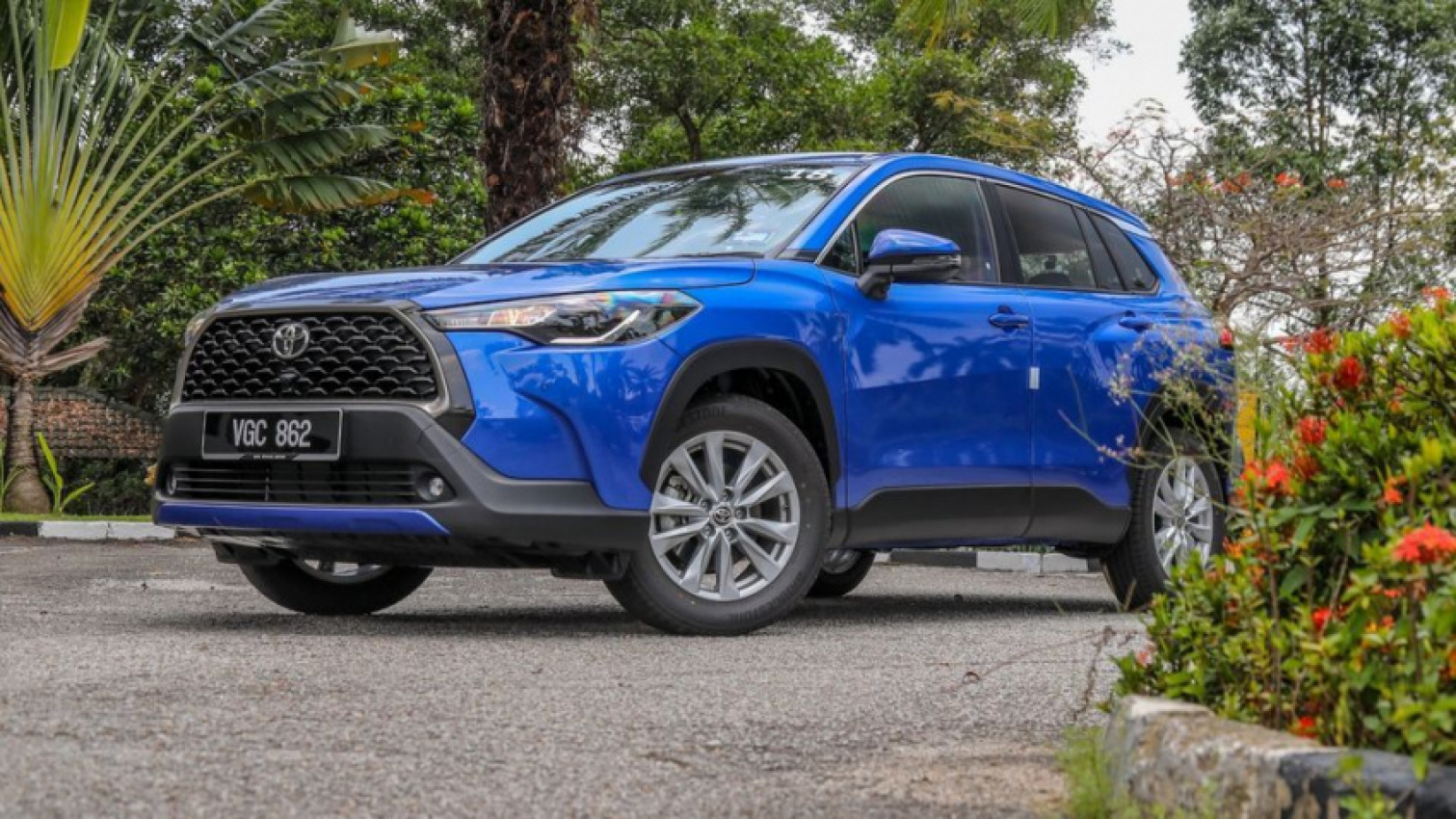 autos, cars, reviews, toyota, 2zr-fe, android, corolla cross, crossover, preview, review, safety sense, suv, tnga-b, toyota corolla cross, android, first drive: 2021 toyota corolla cross 1.8g - is pretty good really good enough?