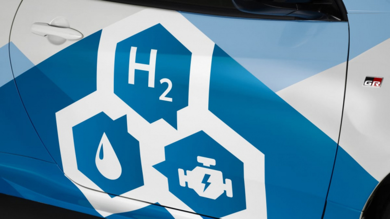 autos, cars, toyota, toyota landcruiser could adopt hydrogen v8 power – report