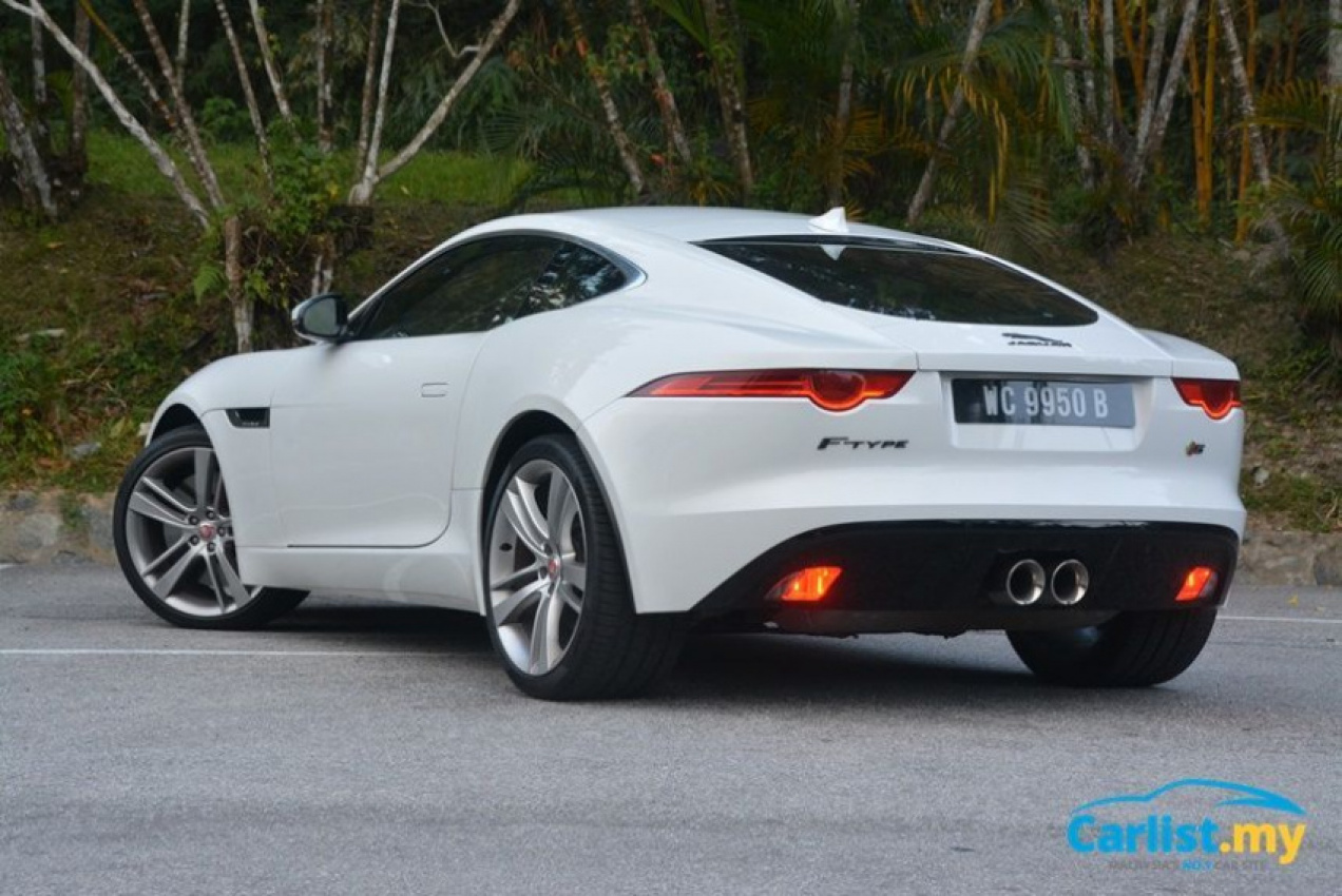 autos, cars, jaguar, reviews, f-type, jaguar f–type, review: jaguar f-type – loud, brash, but talented