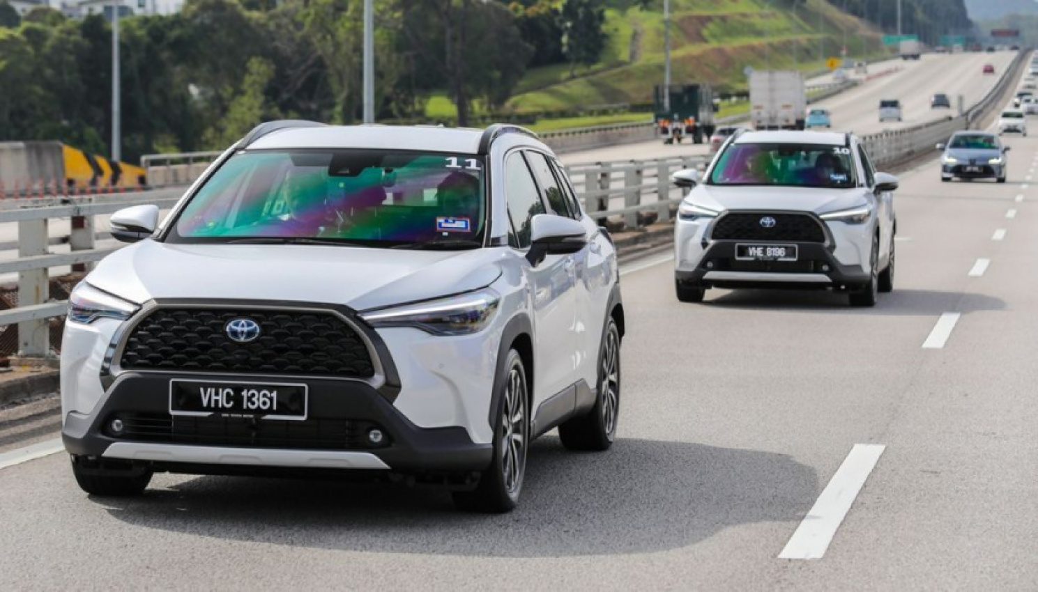 autos, cars, toyota, 2zr-fxe, auto news, corolla cross, hybrid, malaysia, parallel hybrid, prius, tnga, toyota corolla cross, umw toyota motor, 2022 toyota corolla cross hybrid launched - ckd, up to 10 years warranty - priced at rm137k