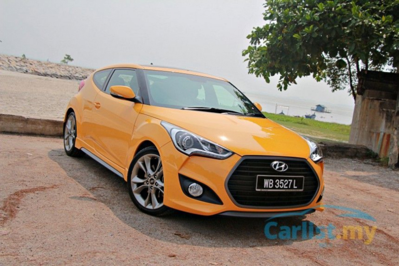 autos, cars, hyundai, reviews, coupe, hatchback, hyundai veloster, review, t-gdi, test drive, veloster, veloster turbo, 2015 hyundai veloster turbo full review - appeal of the sporty nonconformist