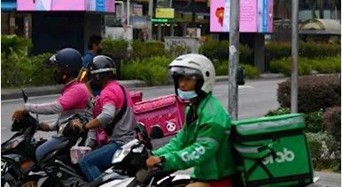 autos, cars, auto news, food deliver malaysia, foodpanda, grab, lalamove, p-hailing riders malaysia, send your dashcam footage to pdrm if you catch p-hailing riders riding dangerously