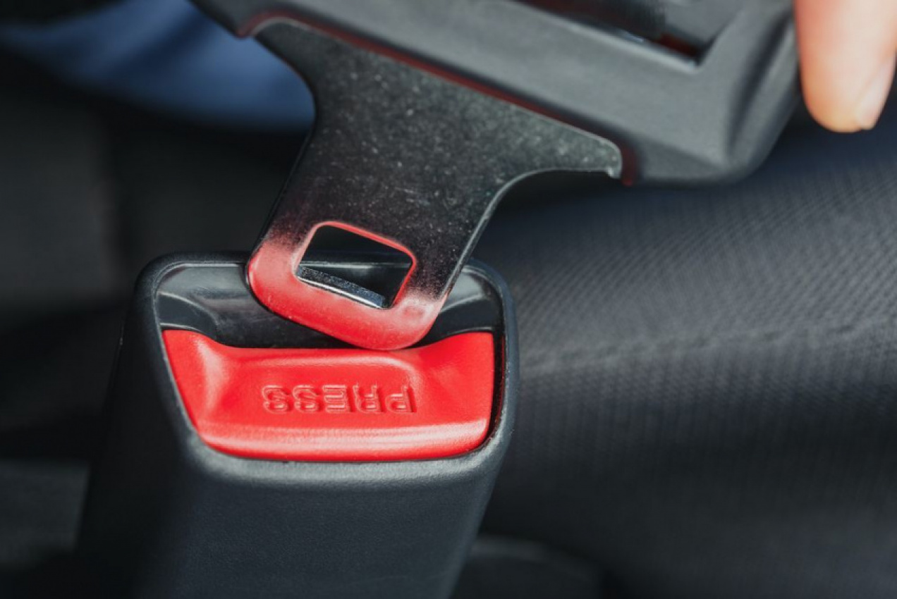 autos, cars, auto news, malaysia, miros, rear passenger, safety, seat belt, only 11% of malaysians bother to use rear seat belts - miros