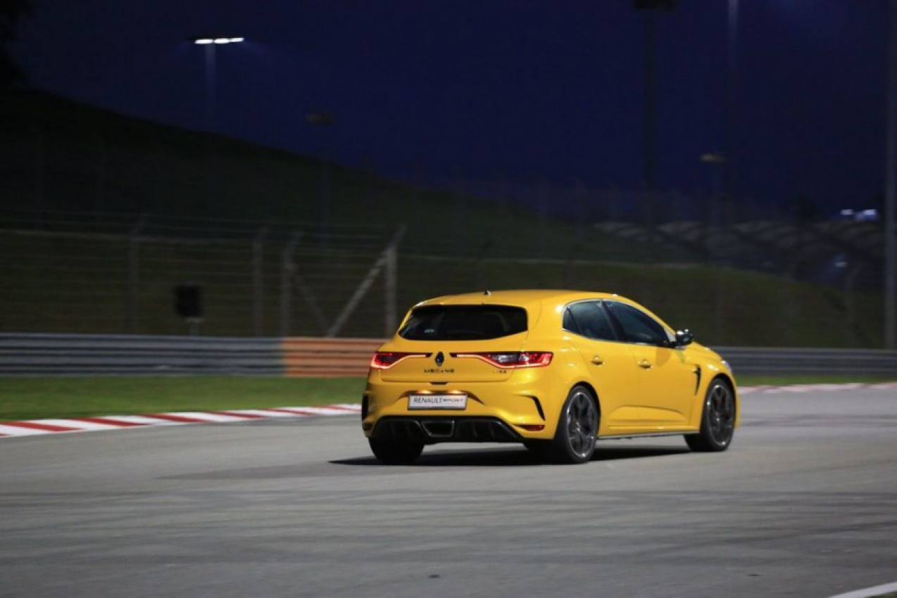 autos, cars, auto news, megane rs, renault, renault megane rs, all-new megane r.s. 280 cup edc sets its benchmark time at the sepang f1 circuit – 2:38 mins