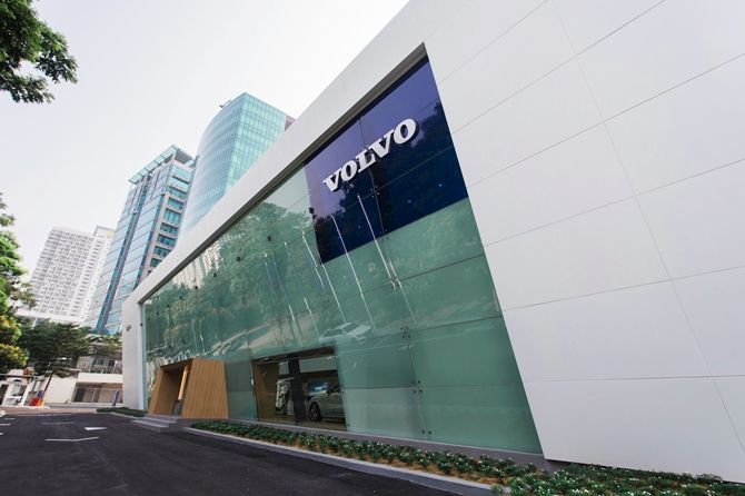 autos, cars, volvo, auto news, volvo cars malaysia, volvo car malaysia launches new 3s centre in mutiara damansara with ingress swede automobile