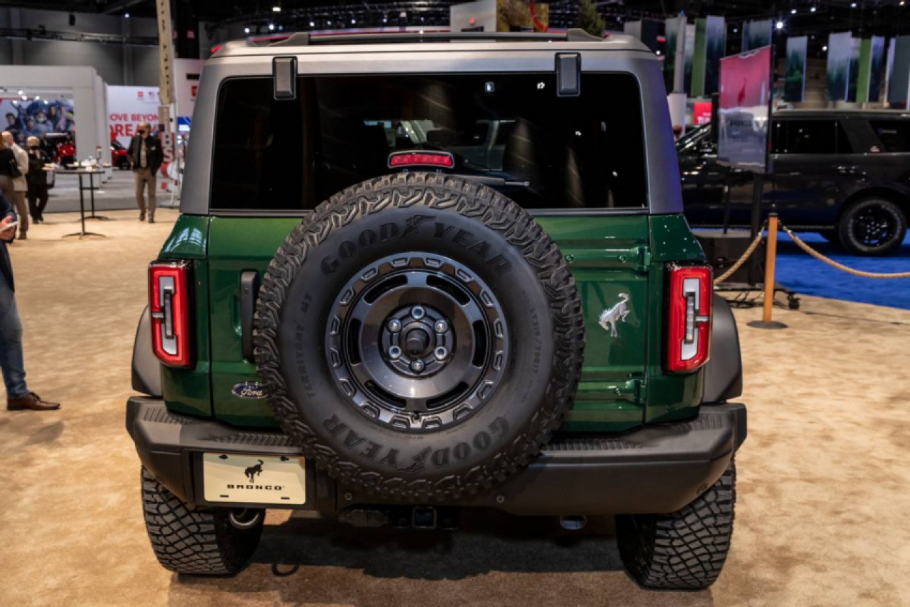 autos, cars, ford, ford bronco, up close with the 2022 ford bronco everglades
