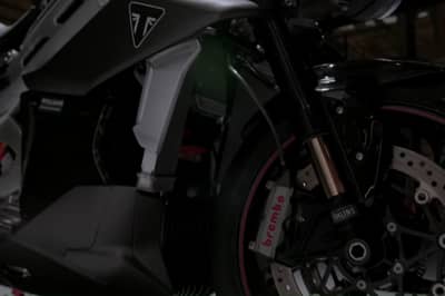 article, autos, cars, triumph, feast your eyes on triumph’s first all-electric bike, the project te-1