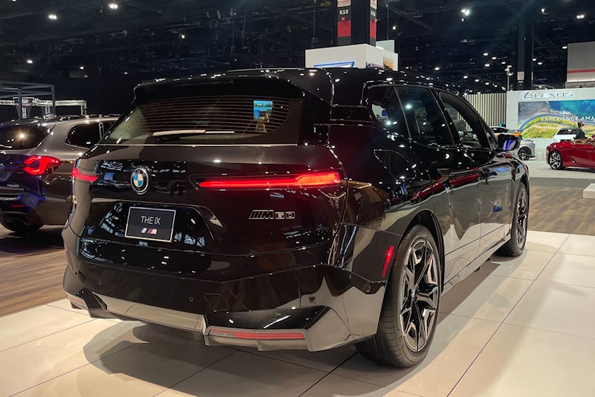 2022 chicago auto show, autos, bmw, cars, electric vehicles, luxury, 2023 bmw ix m60 arrives in chicago like a boss