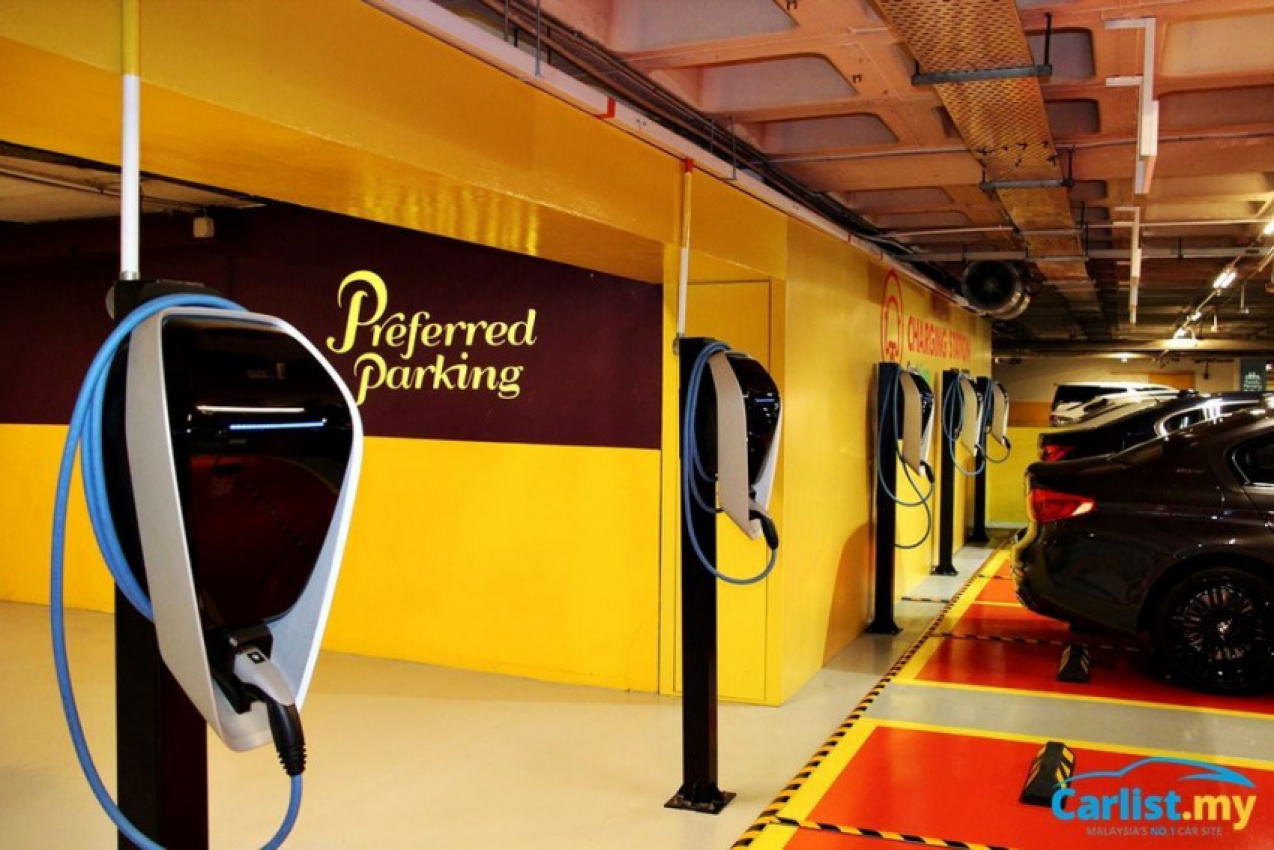 autos, bmw, cars, ram, auto news, parkeasy, shell, bmw malaysia adds five new charging bays at sunway pyramid