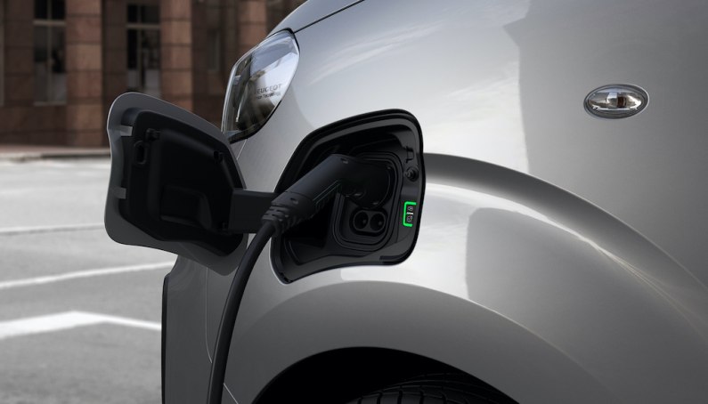 autos, cars, geo, peugeot, car news, peugeot’s new e-expert brings electric power to the compact van segment