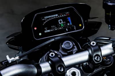 article, autos, cars, ducati, yamaha, yamaha spruces up the mt-10 for 2022, ready to take on the ducati streetfighter v4?