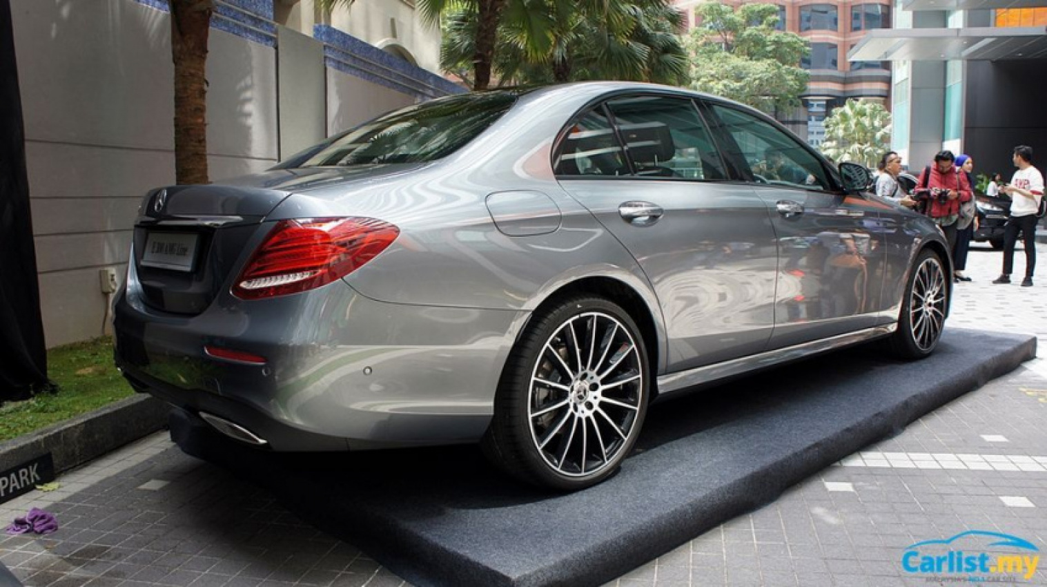 autos, cars, mercedes-benz, android, auto news, e- class, e300, launches, mercedes, mercedes-benz e-class, mercedes-benz e300, android, mercedes-benz e300 (w213), now available as ckd in malaysia, from rm388,888