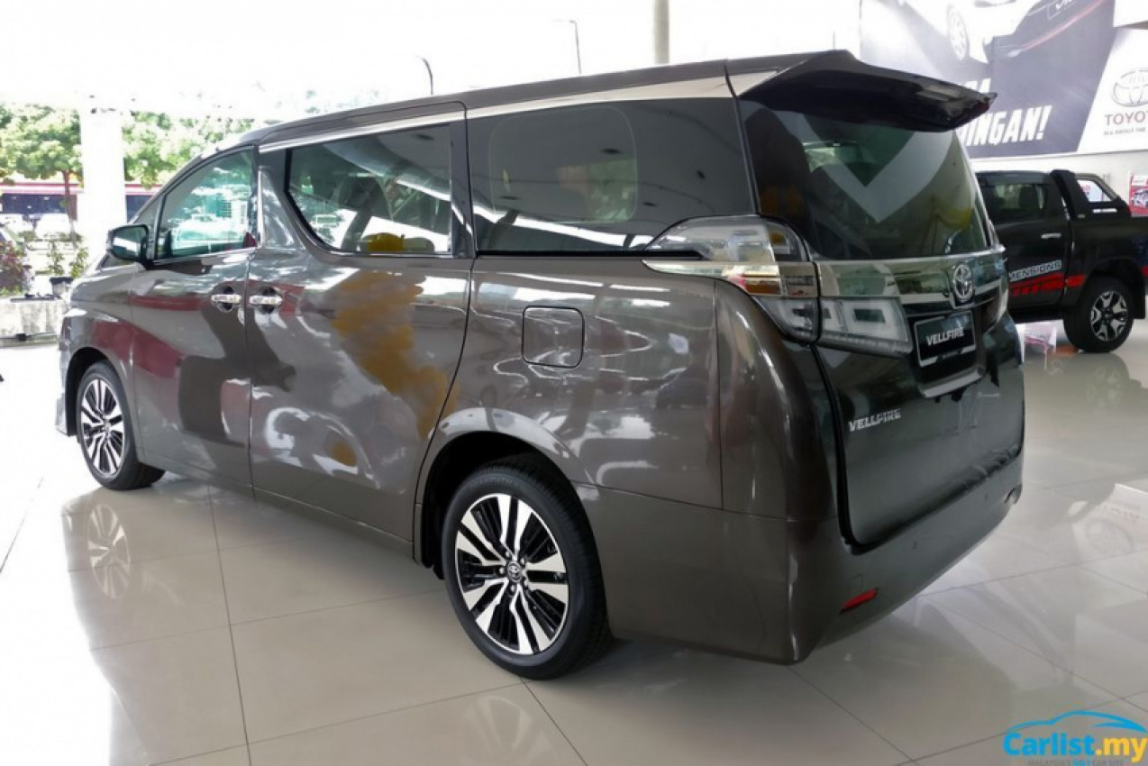autos, cars, toyota, auto news, launches, toyota vellfire, vellfire, 2018 toyota vellfire facelift now in selected toyota showrooms