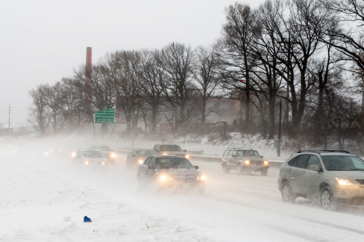 autos, cars, car safety, snow, winter, these top-rated safety features will prepare you for your winter commute