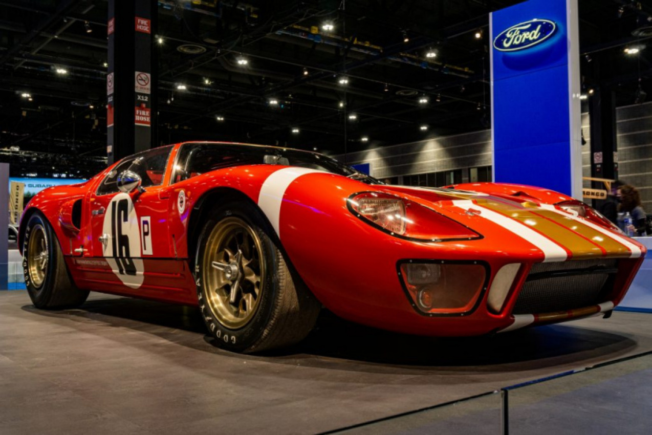 autos, cars, ford, car show, limited edition, supercars, 2022 chicago auto show: ford gt alan mann heritage edition honors an innovator