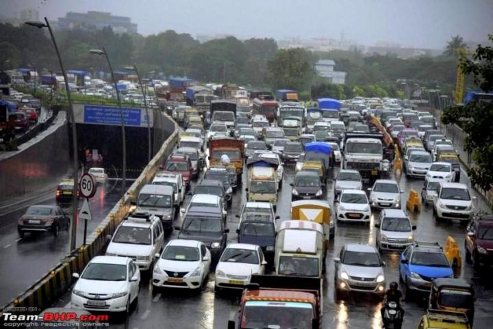 autos, cars, indian, member content, nhai, tamil nadu, traffic, nasty traffic jam in tamil nadu: took 6 hours to cover 33 km