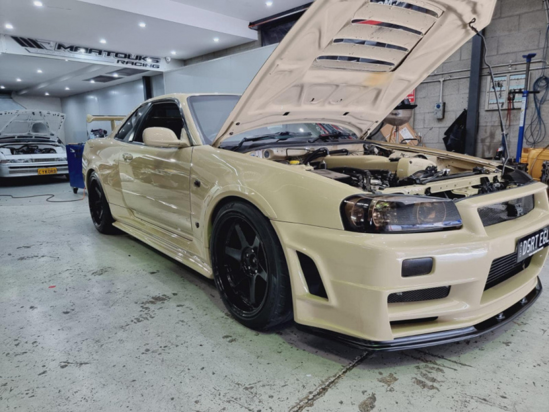 autos, cars, hp, news, nissan, australia, classics, nissan skyline, tuning, tan-colored nissan skyline r34 gt-r with 1,150 hp would look right at home in a desert