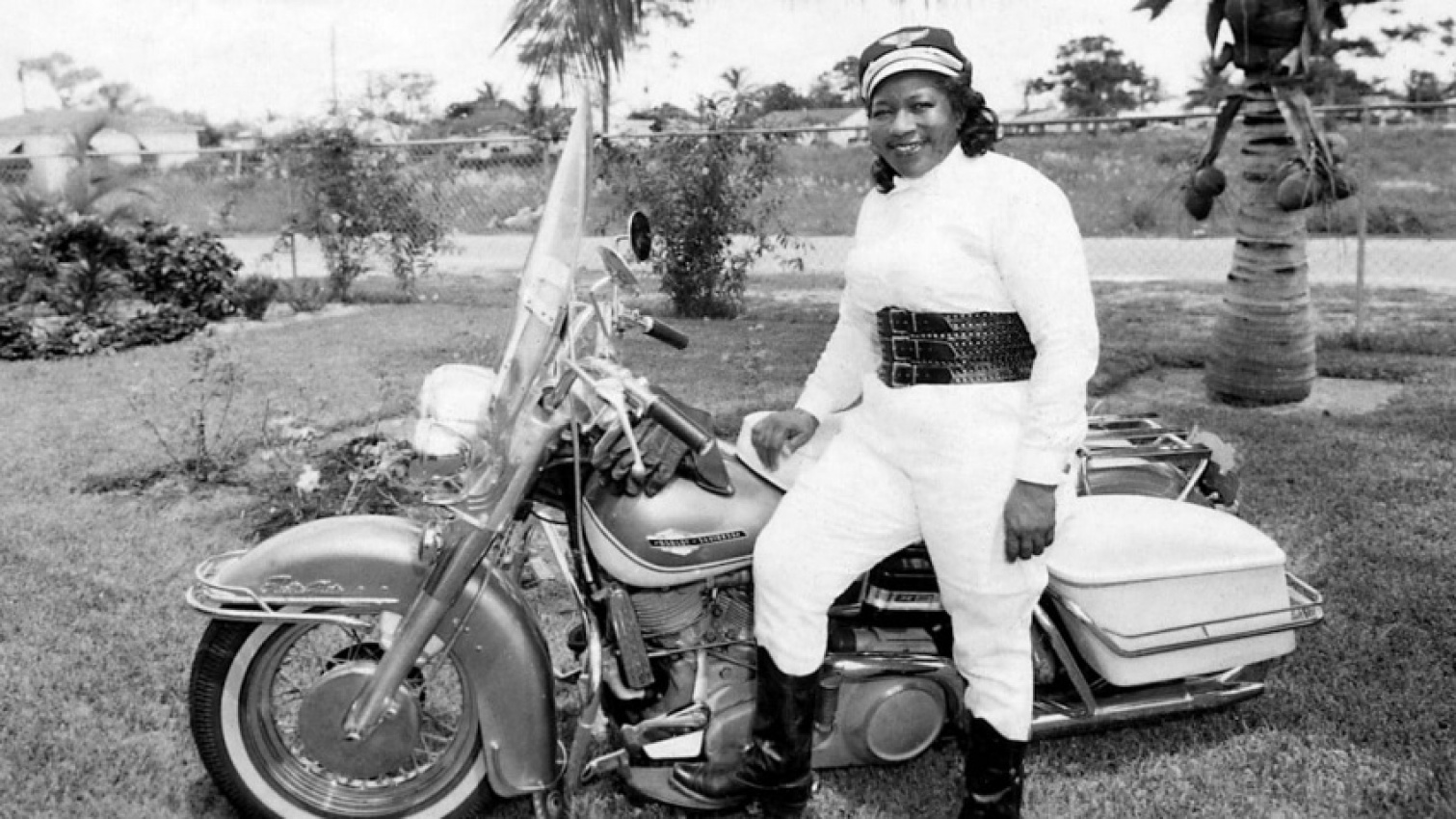 automotive history, autos, cars, autoblog minute, motorsports, video, videos, bessie stringfield was the motorcycle queen of the 1930s