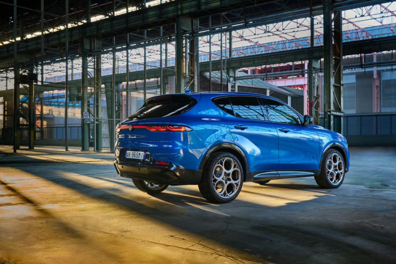 alfa romeo, autos, cars, suvs & crossovers, amazon, android, cuv, electric vehicle, ev, phev, suv, tonale, amazon, android, 2023 alfa romeo tonale: sporty plug-in hybrid suv ushers in brand’s electric age