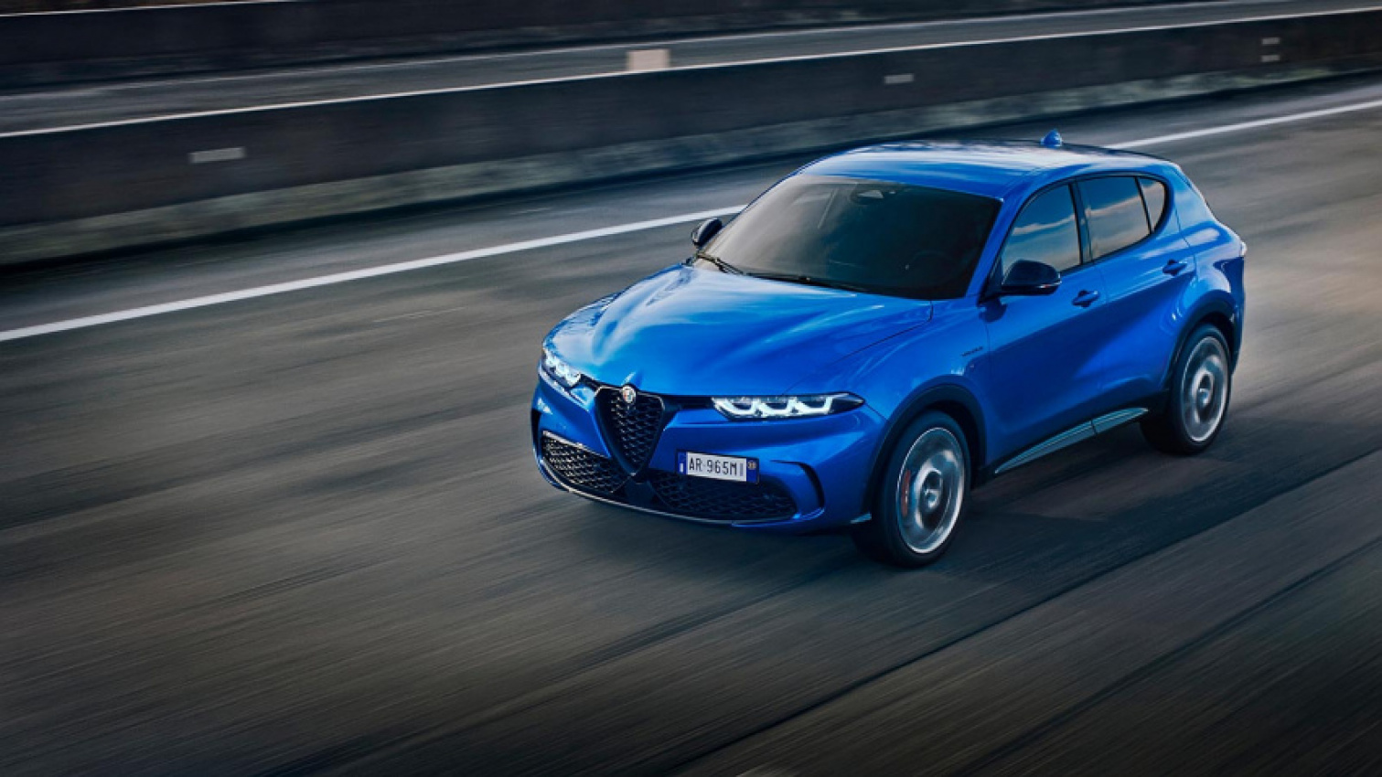 alfa romeo, autos, cars, suvs & crossovers, amazon, android, cuv, electric vehicle, ev, phev, suv, tonale, amazon, android, 2023 alfa romeo tonale: sporty plug-in hybrid suv ushers in brand’s electric age