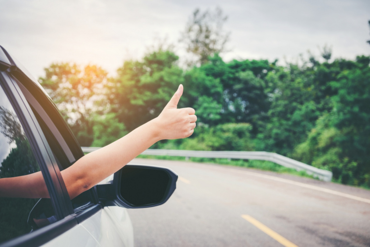 advice, autos, cars, opinion: road etiquette as a driver!