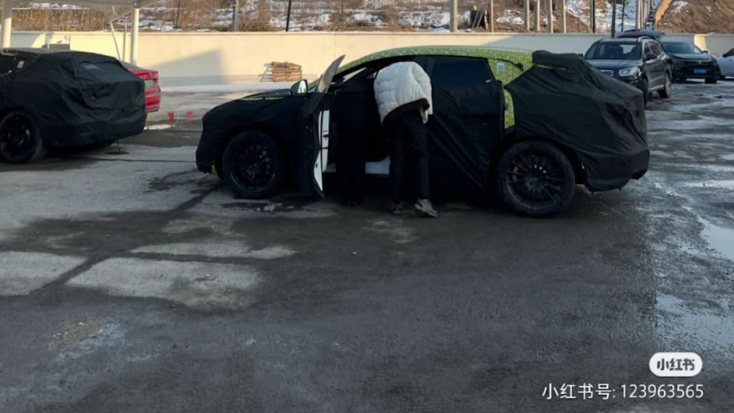 autos, cars, green, lotus, crossover, electric, future vehicles, luxury, performance, spy-photos, lotus type 132 electric crossover spotted testing in china