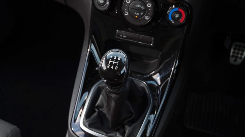 autos, cars, ford, ford developing clutchless manual gearbox for ice cars