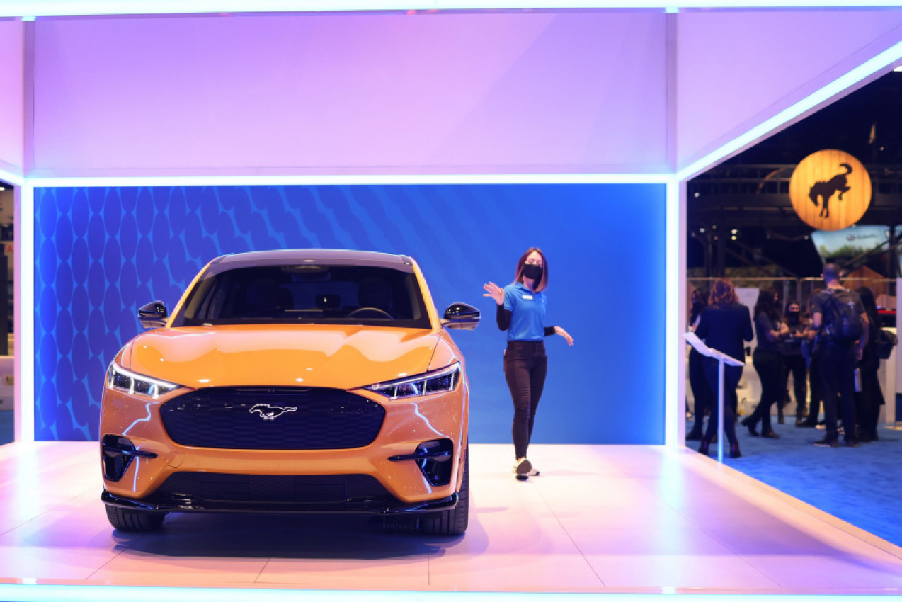 auto shows, autos, cars, news and debuts at the 2022 chicago auto show