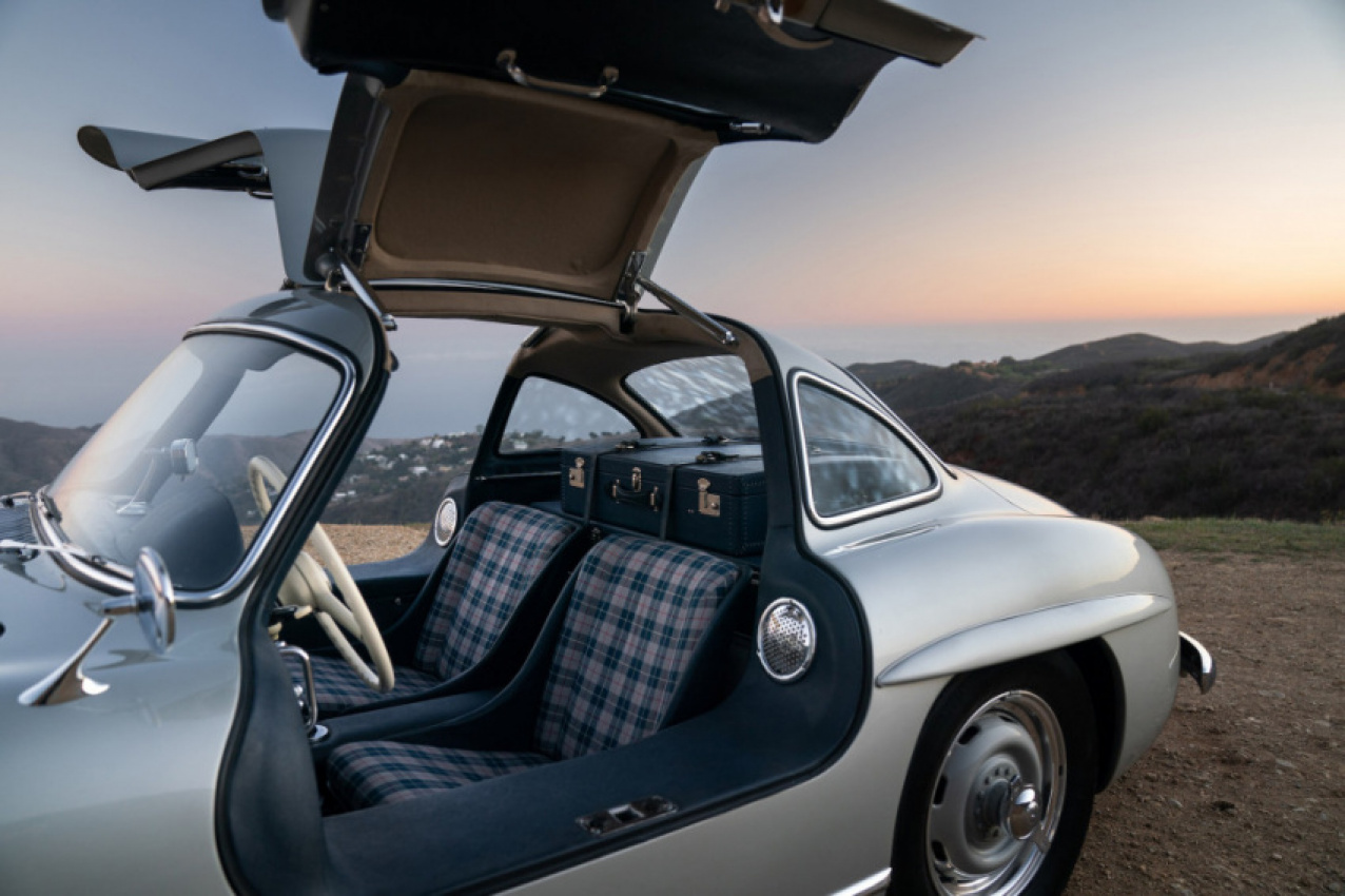 autos, cars, mercedes-benz, auctions, classic cars, mercedes, mercedes-benz 300sl, mercedes-benz news, mercedes-benz sl class news, sports cars, videos, youtube, 1955 mercedes-benz 300 sl alloy gullwing sells for almost $7m