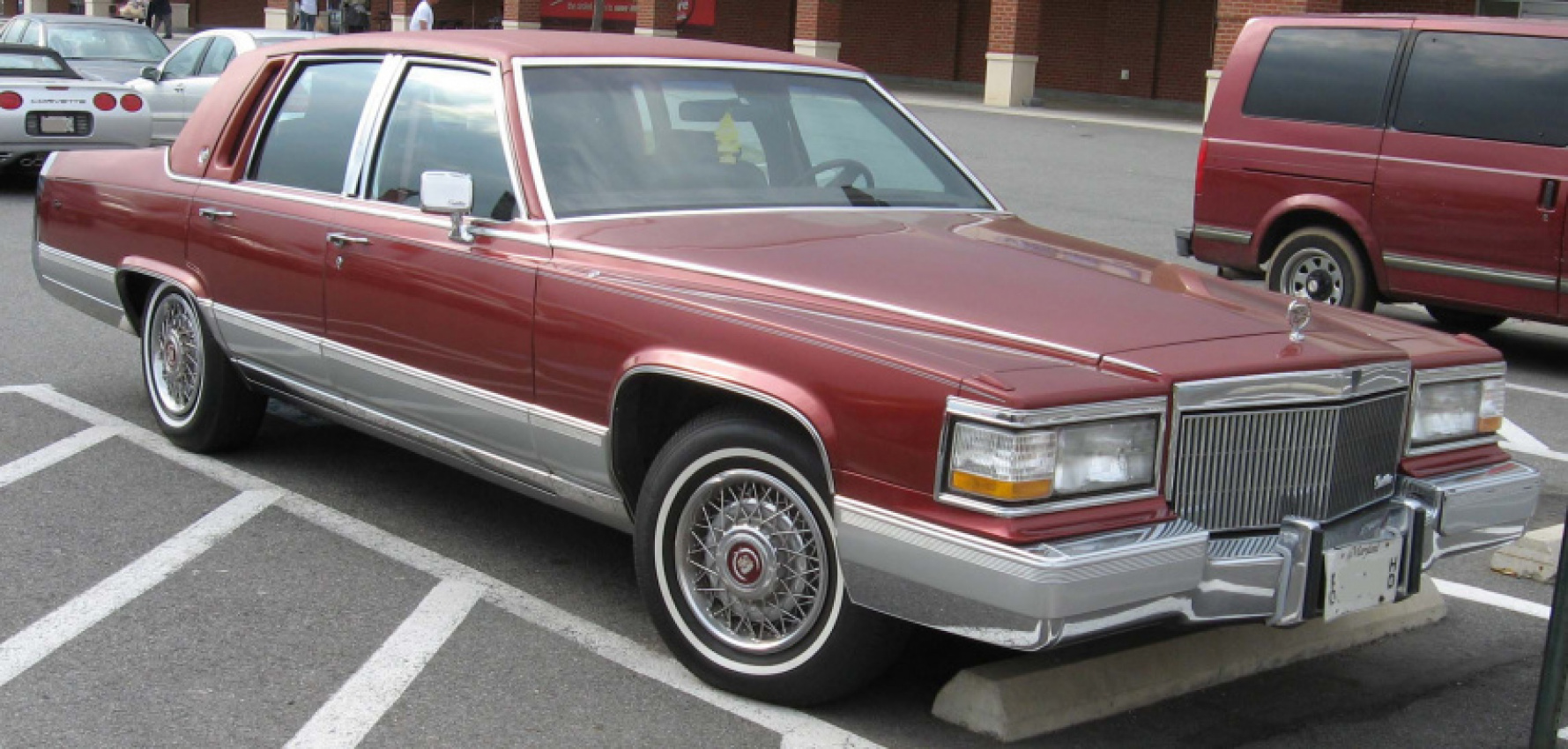 autos, cadillac, cars, classic cars, 1990s, year in review, cadillac brougham history 1992
