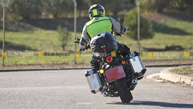 article, autos, cars, re’s 650cc cruiser spotted testing with touring accessories - is it a bigger ‘classic’?