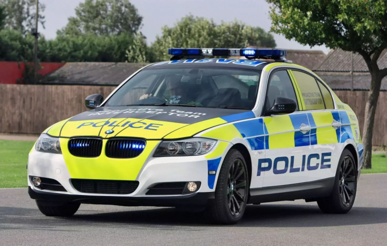 autos, bmw, cars, news, bmw 3 series, bmw 5-series, bmw x5, police, police cars, british police forces sideline diesel bmw models over fire concerns