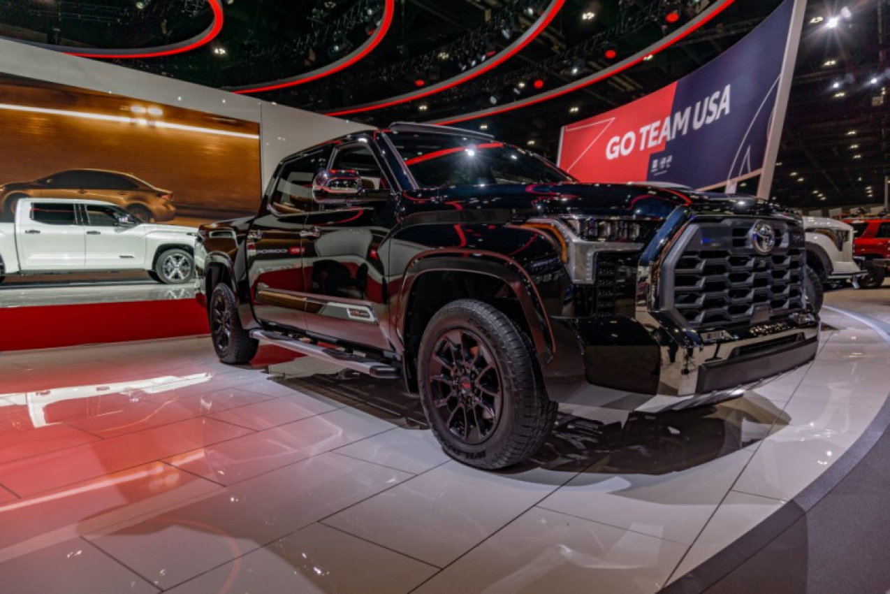 autos, cars, toyota, car show, tundra, 2022 toyota tundra proves it goes & tows at the chicago auto show