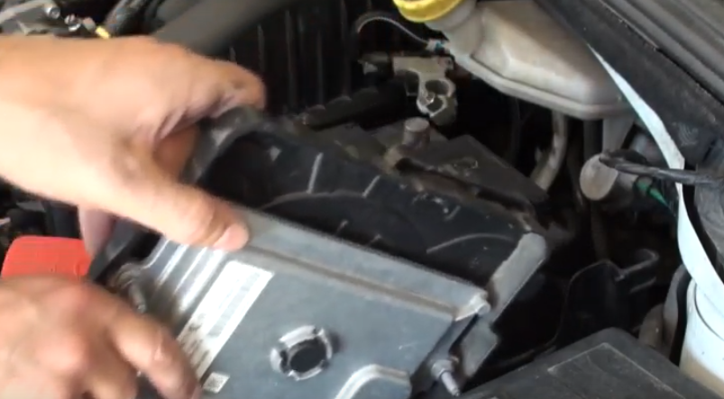 autos, cars, geo, how to, peugeot, how to, how to replace the car battery on a peugeot  boxer