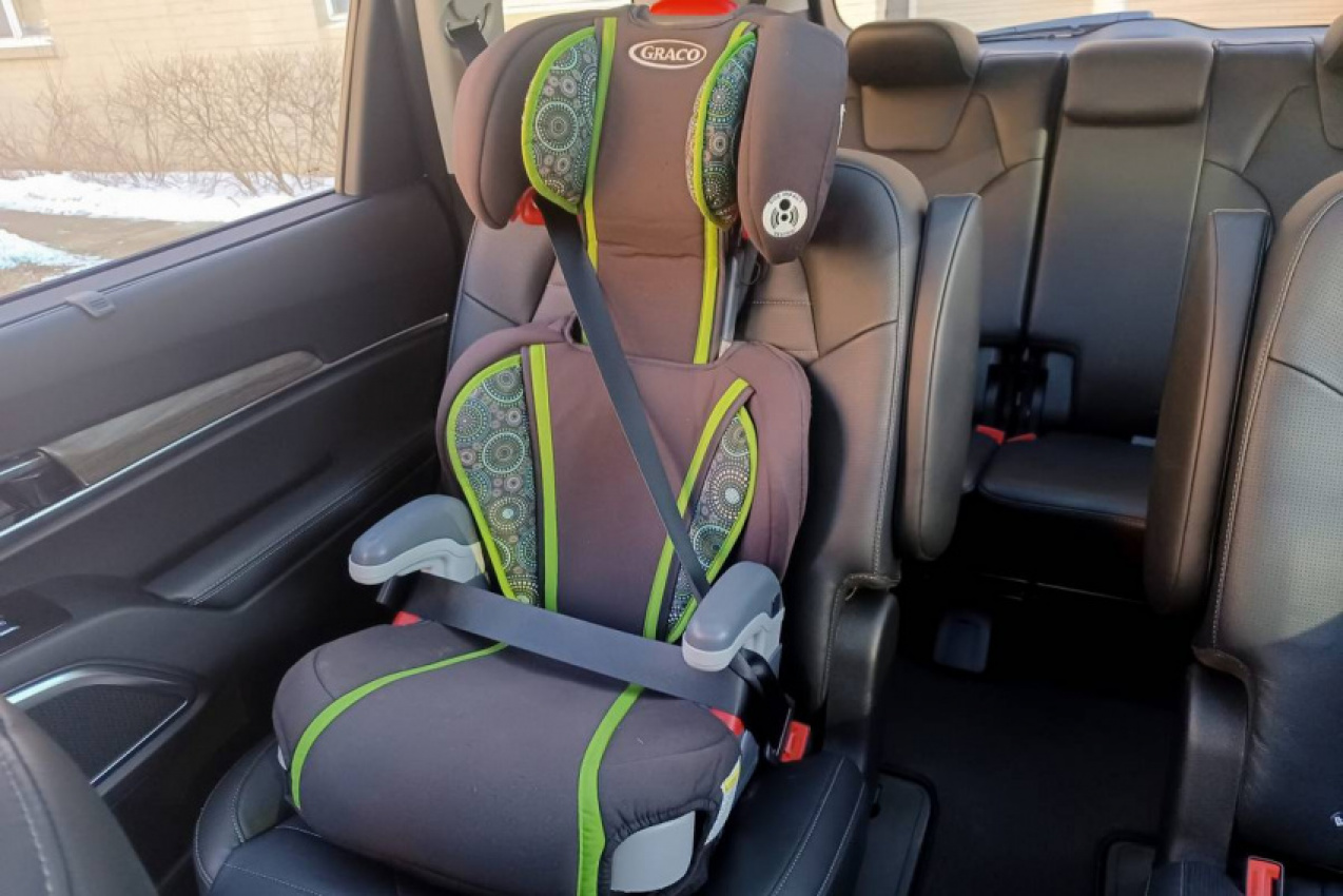 autos, cars, kia, kia telluride, how do car seats fit in a 2022 kia telluride?