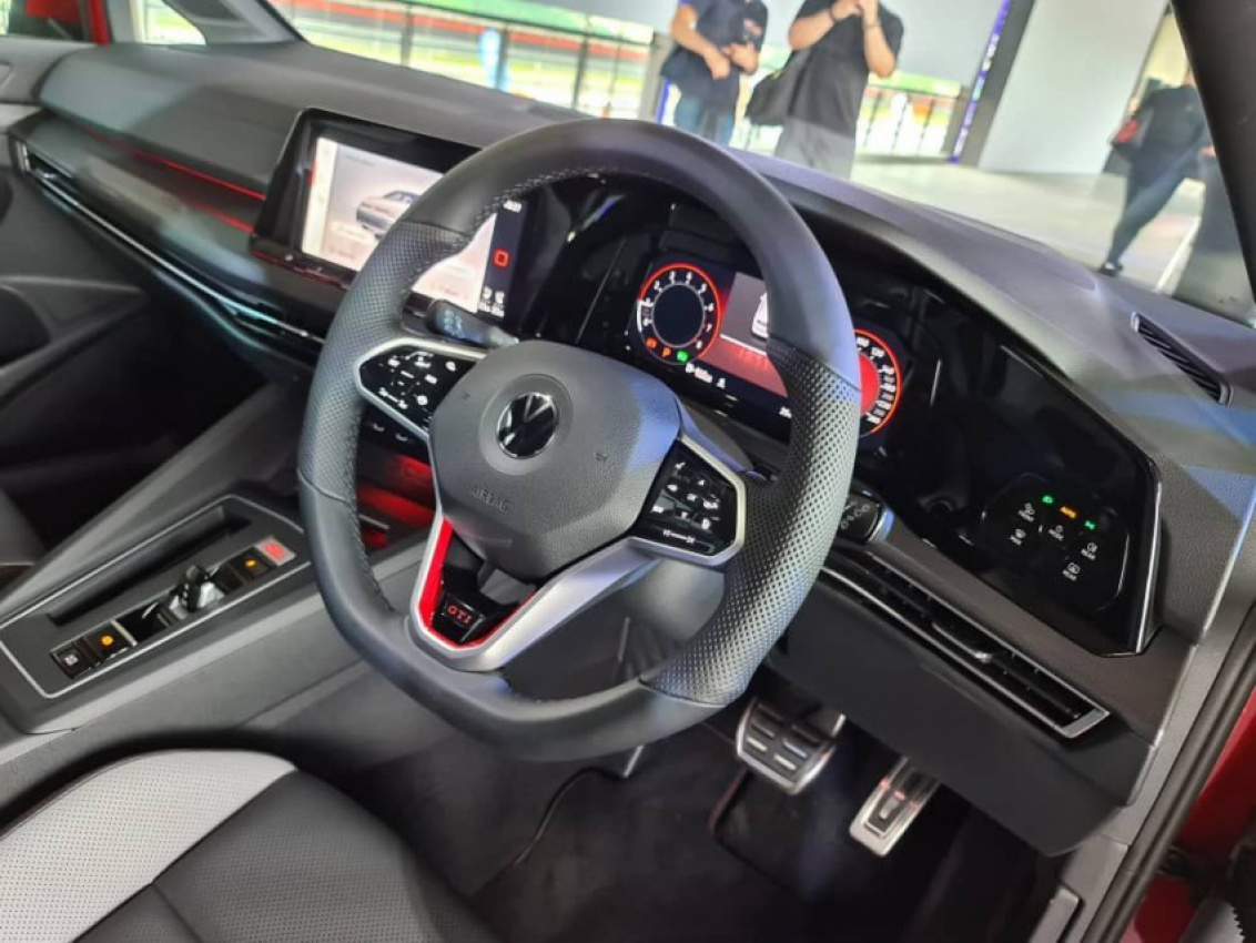 autos, cars, android, auto news, gti, launch, r-line, volkswagen, volkswagen golf gti, volkswagen golf r-line, android, 2022 golf r-line and golf gti launched in malaysia - from rm155k