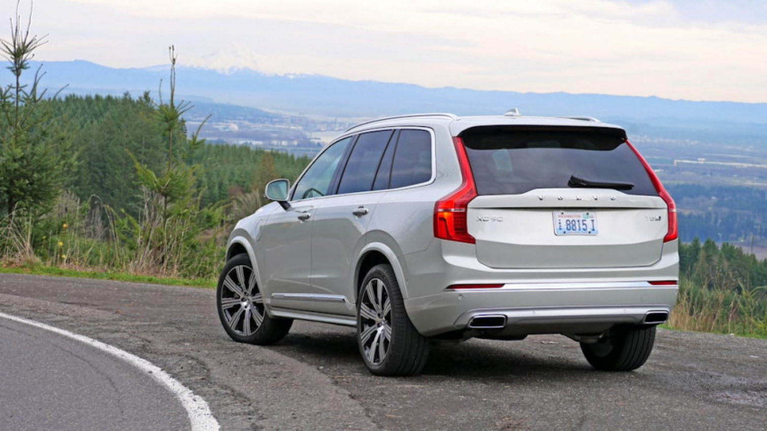 autos, cars, volvo, crossover, electric, future vehicles, green, green automakers, volvo xc90, current-generation volvo xc90 will be sold alongside its successor