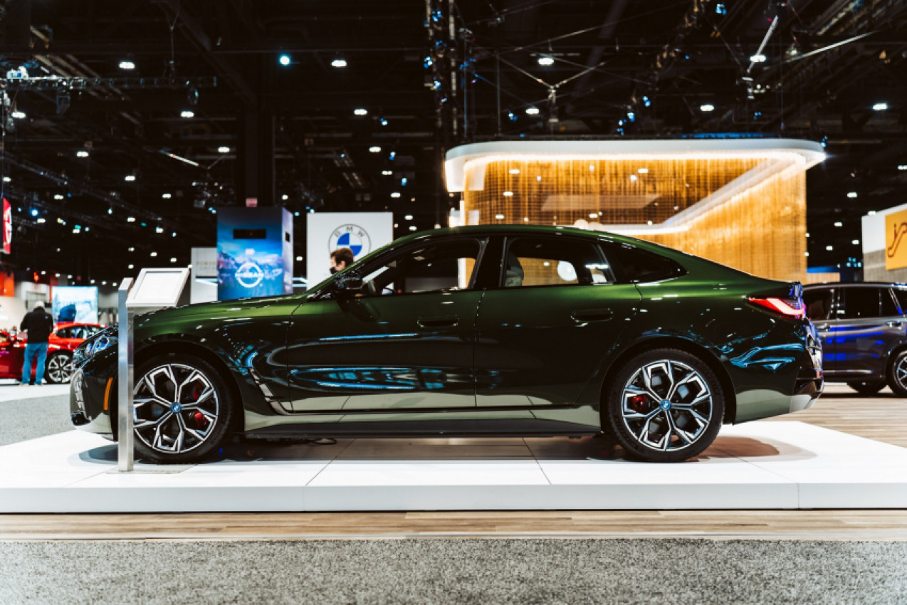 Is San Remo Green the best color for the BMW i4? TopCarNews