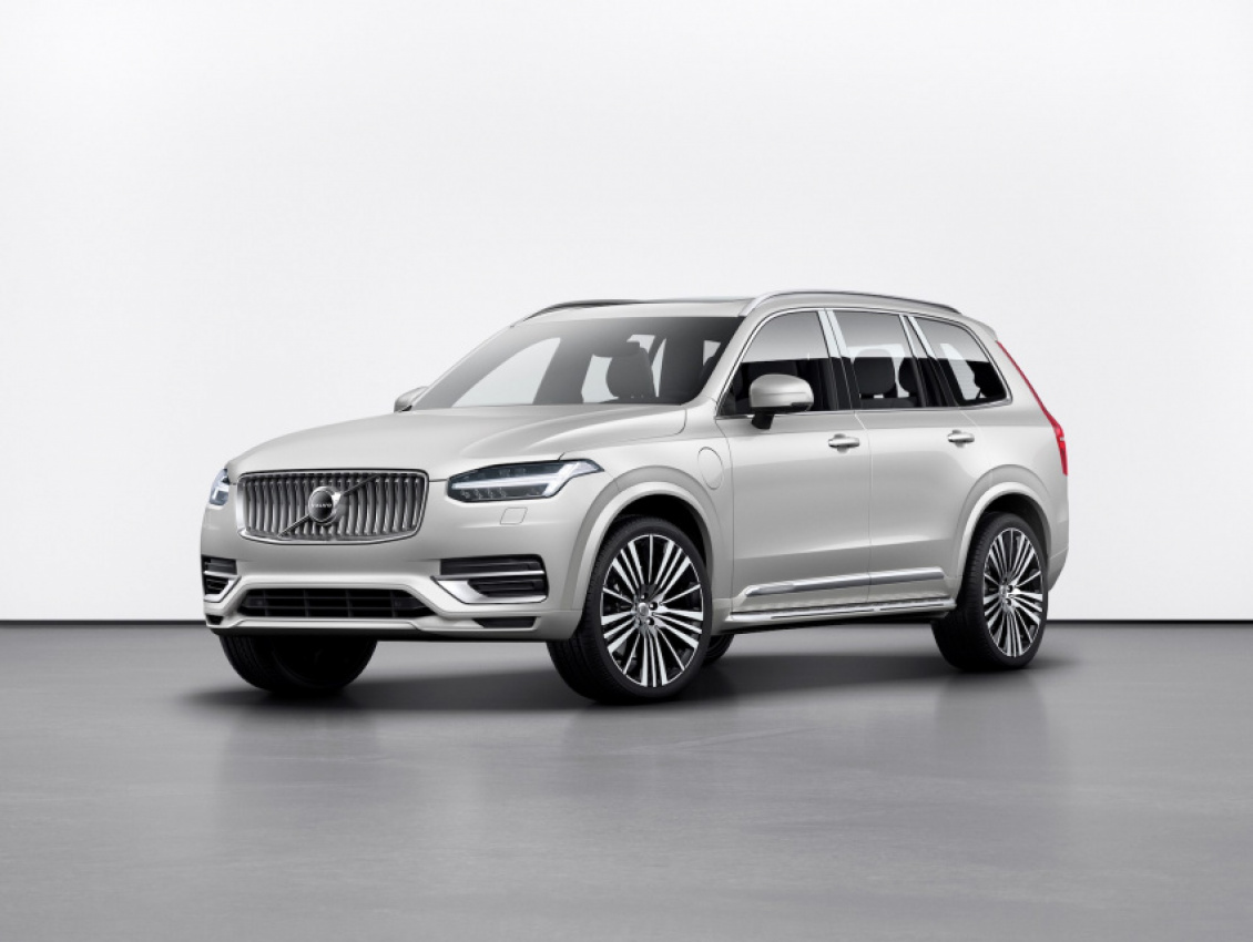 autos, cars, volvo, electric cars, luxury cars, suvs, volvo news, volvo xc90, volvo xc90 news, current volvo xc90 to remain on sale after electric successor arrives
