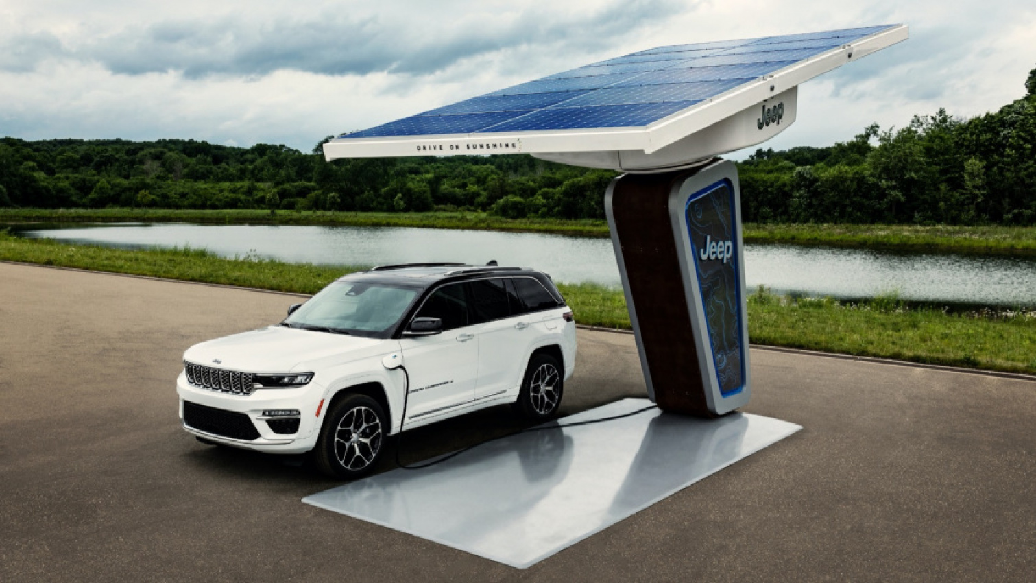 cars, hybrid cars, jeep, hybrids, jeep grand cherokee, jeep grand cherokee news, jeep news, plug-in hybrids, 2022 jeep grand cherokee 4xe plug-in hybrid goes 26 miles on a charge, gets 23 mpg on gasoline