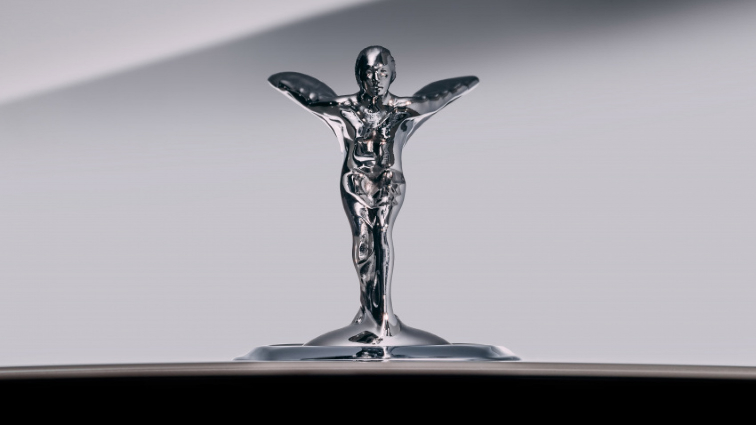 autos, cars, electric, rolls-royce, rolls-royce has redesigned the spirit of ecstasy for evs