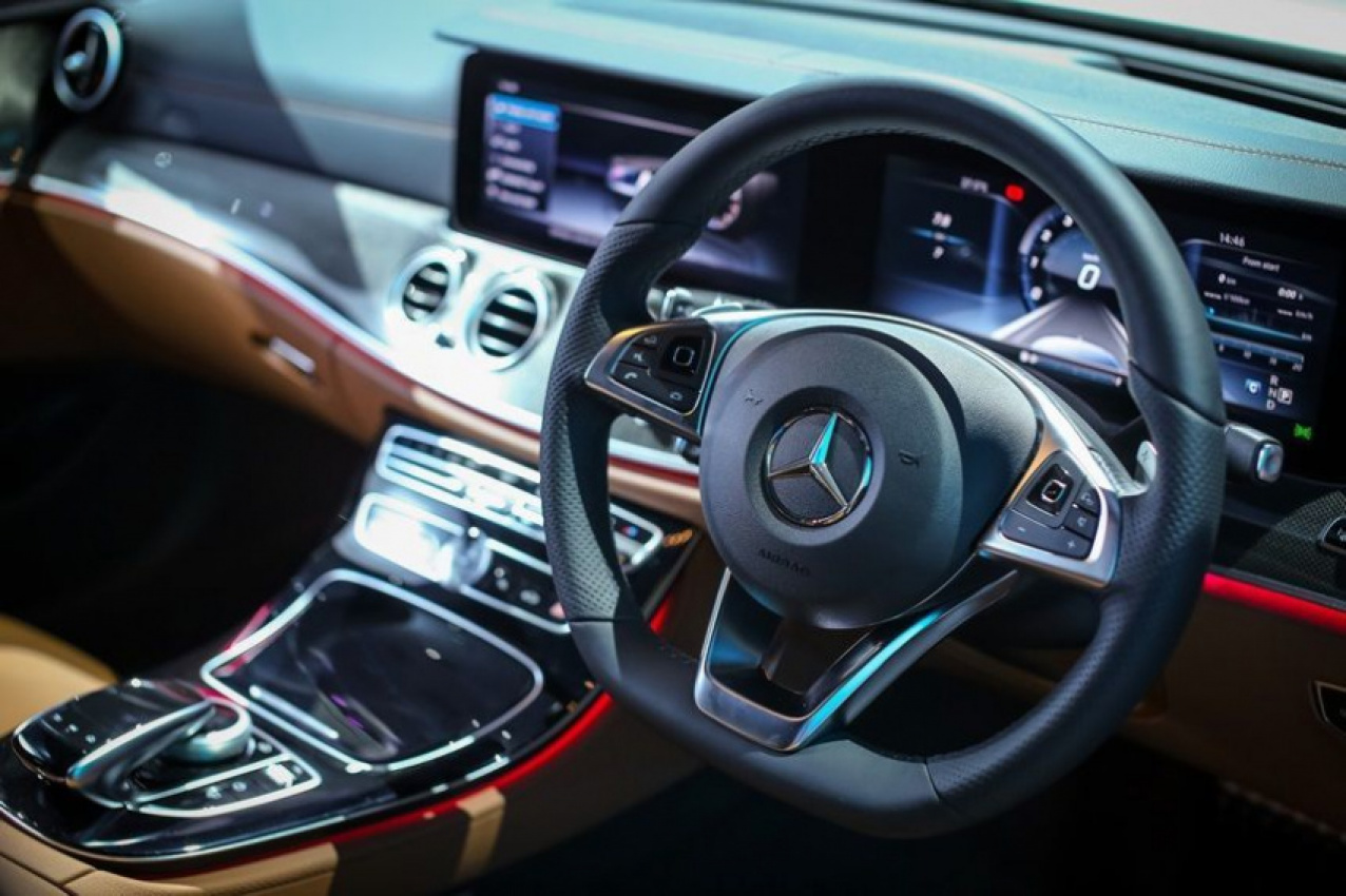autos, cars, mercedes-benz, amg, android, auto news, e-class, e300, mercedes, mercedes benz e class, mercedes-benz e300, w213, android, 2017 mercedes-benz e300 joins w213 e-class range in malaysia; cbu, rm459k