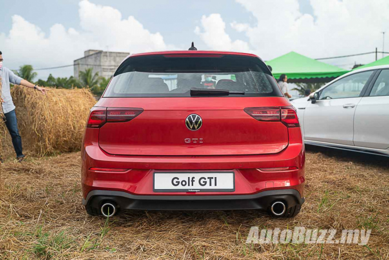 autos, cars, volkswagen, android, android, facts & figures: 2022 mk8 volkswagen golf gti launched in malaysia – rm211k