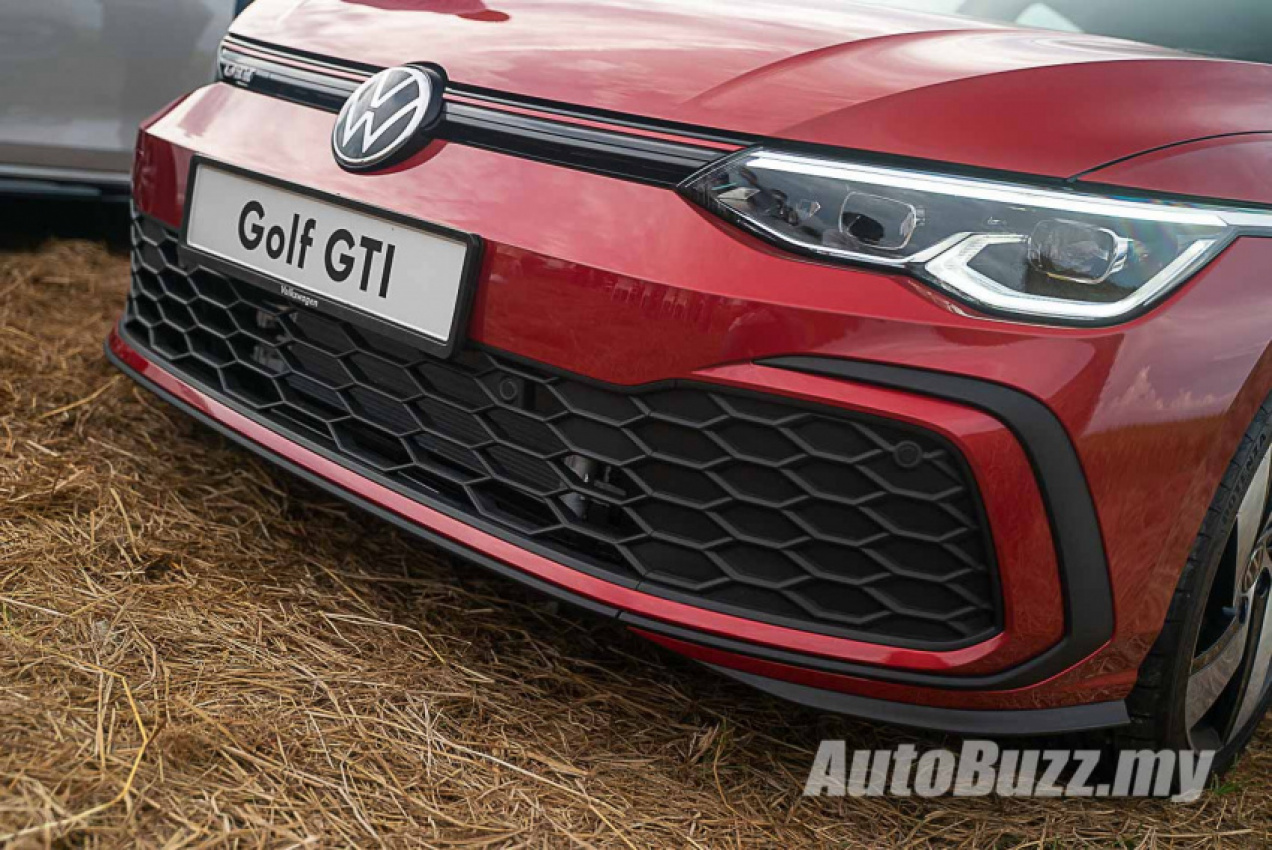 autos, cars, volkswagen, android, android, facts & figures: 2022 mk8 volkswagen golf gti launched in malaysia – rm211k