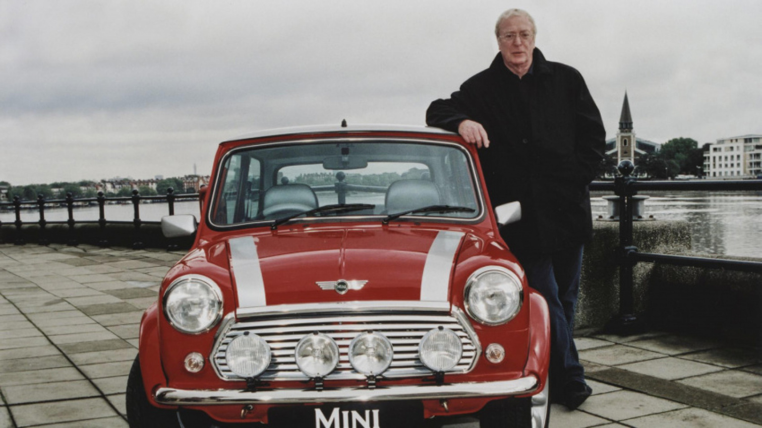 autos, cars, mini, stars who drove classic minis