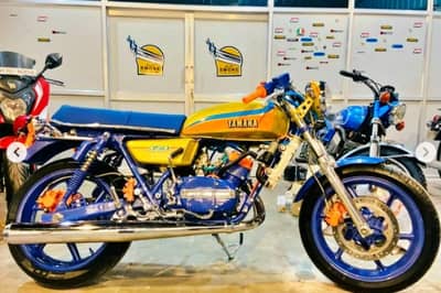 article, autos, cars, yamaha, ipl fever: check out ms dhoni’s custom yamaha rd 350 with csk livery