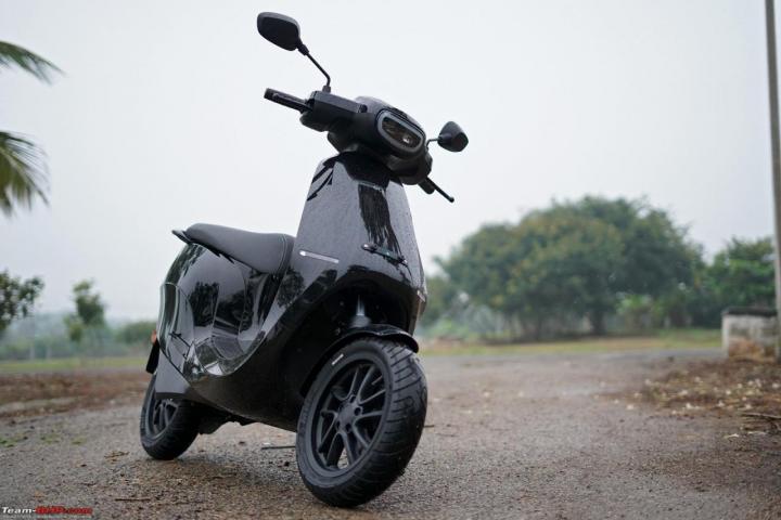 autos, cars, amazon, ather 450x, electric scooter, indian, iqube electric, member content, okinawa, ola s1, amazon, low-speed or high-performance electric scooter: which to buy