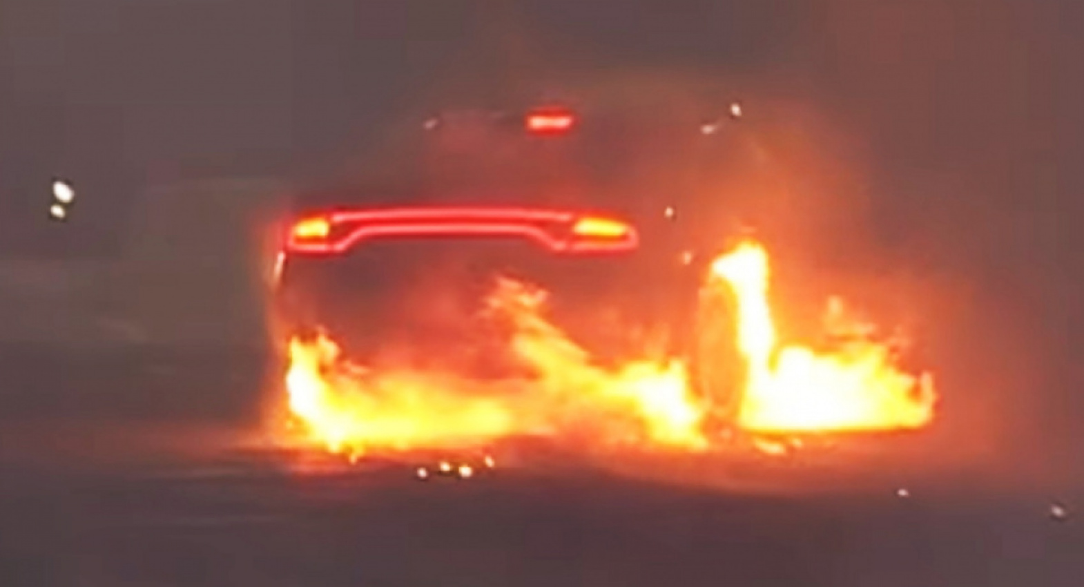 autos, cars, dodge, news, accidents, dodge charger, dodge videos, hellcat, offbeat news, video, brand new dodge charger hellcat gets burnt trying to do a burnout