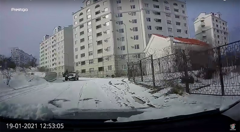 autos, bmw, cars, car news, highway code, dashcam footage shows quick-thinking russian driver reversing as oncoming bmw loses control and slides towards him